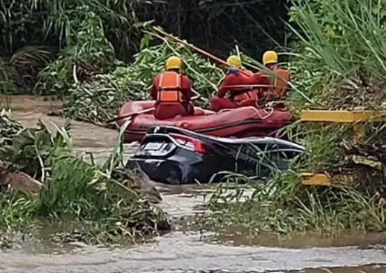 Bombeiros encontram corpo de vítima desaparecida após chuvas em Suzano