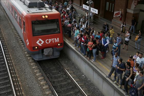 Justiça de SP condena CPTM por abordagem violenta contra ambulante na Linha 11-Coral