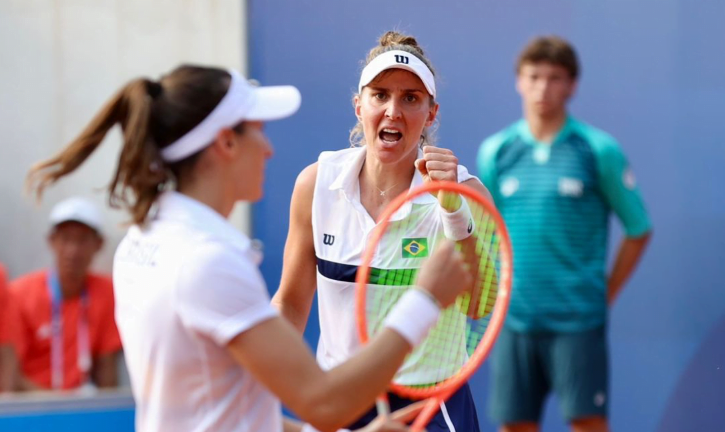 Bia Haddad estreia com vitória nas duplas ao lado de Luisa Stefani