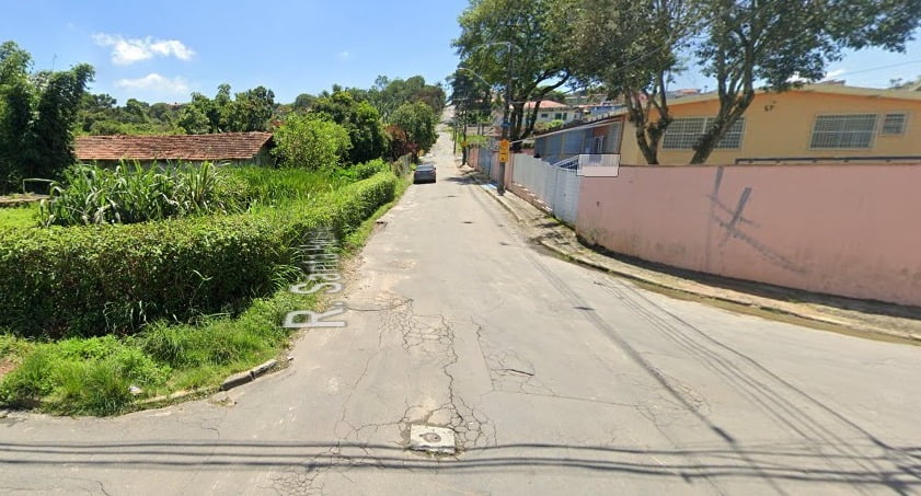 Feto humano é encontrado em terreno baldio de Mogi das Cruzes