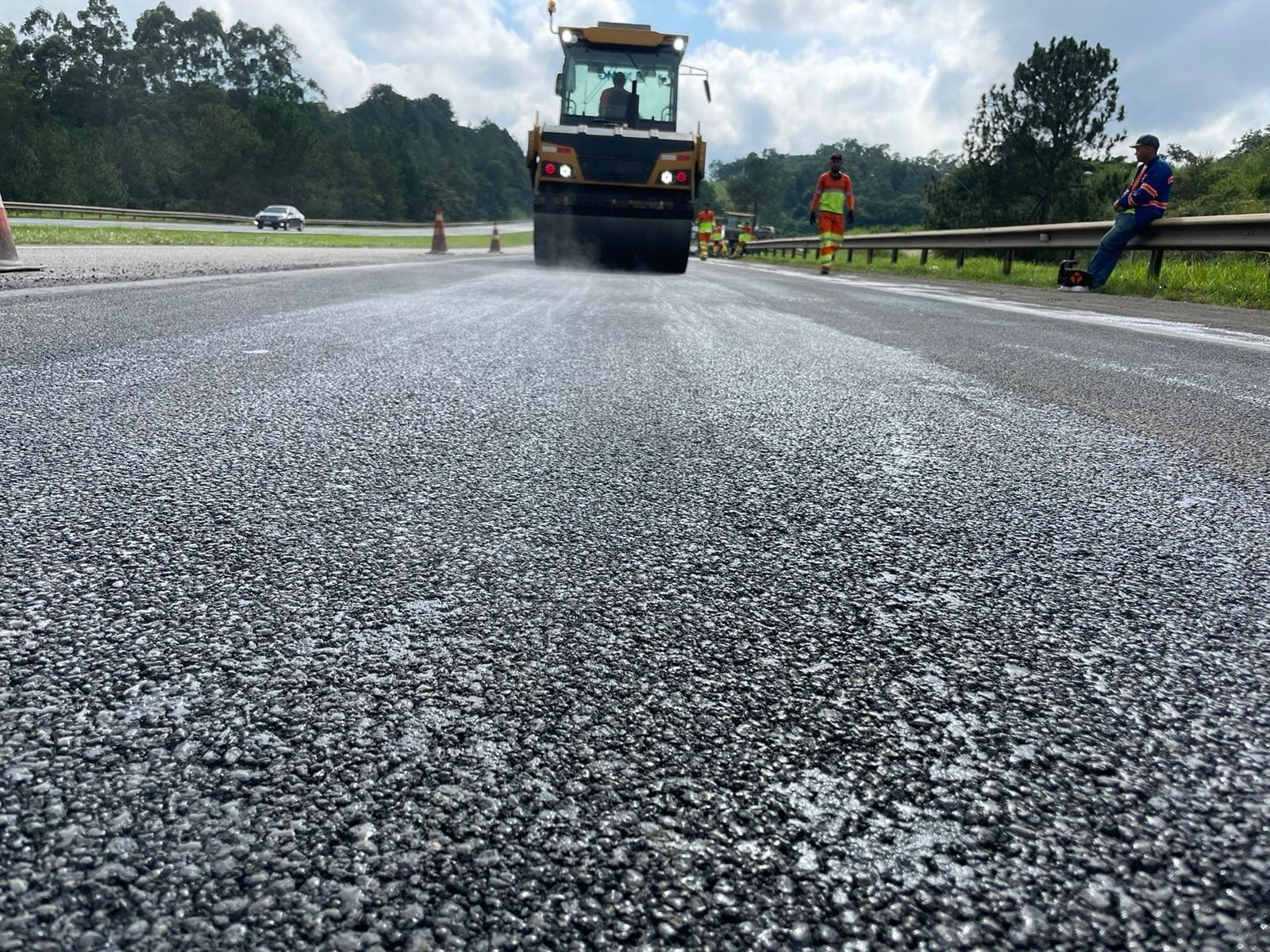 Trechos da Ayrton Senna/Carvalho Pinto passam por manutenção nesta semana