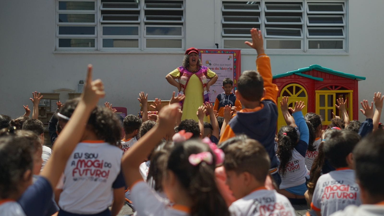 Escolas de Mogi das Cruzes recebem Projeto “Olha que Legal a Hora da História”