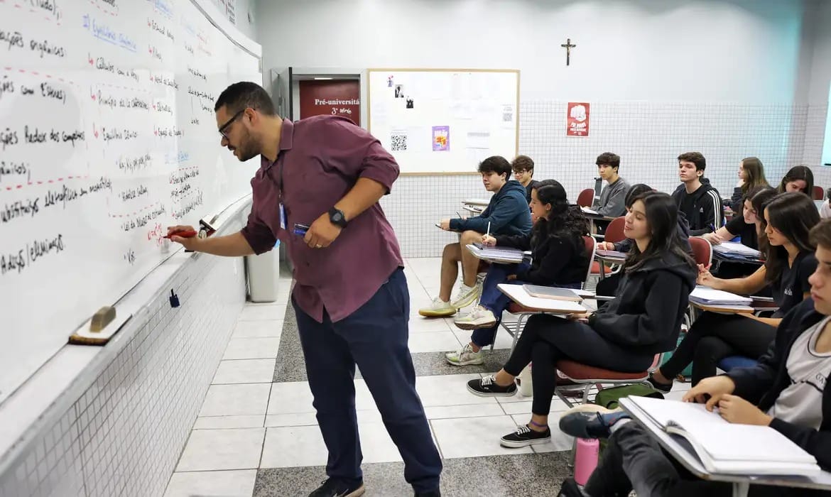 MEC divulga gabarito oficial do Enem 2024