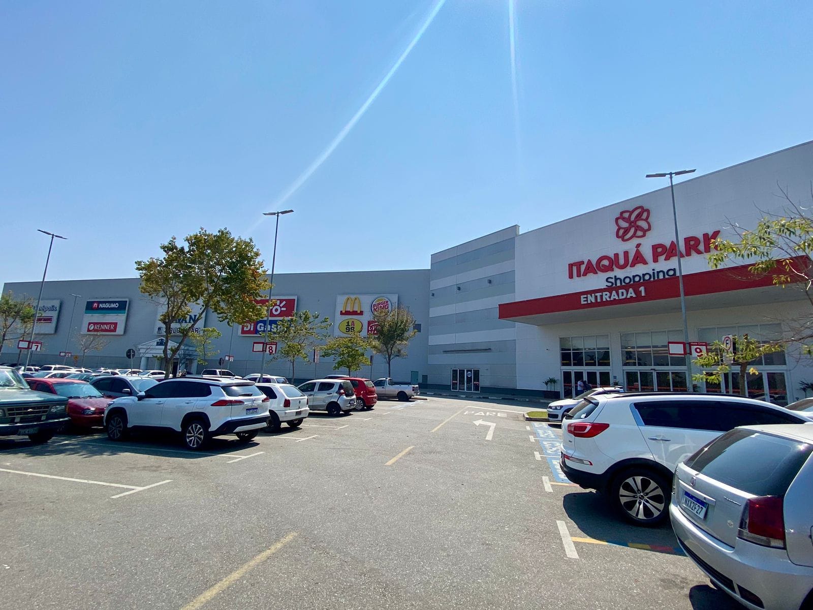 Confira as vagas de emprego disponíveis no Itaquá Park Shopping