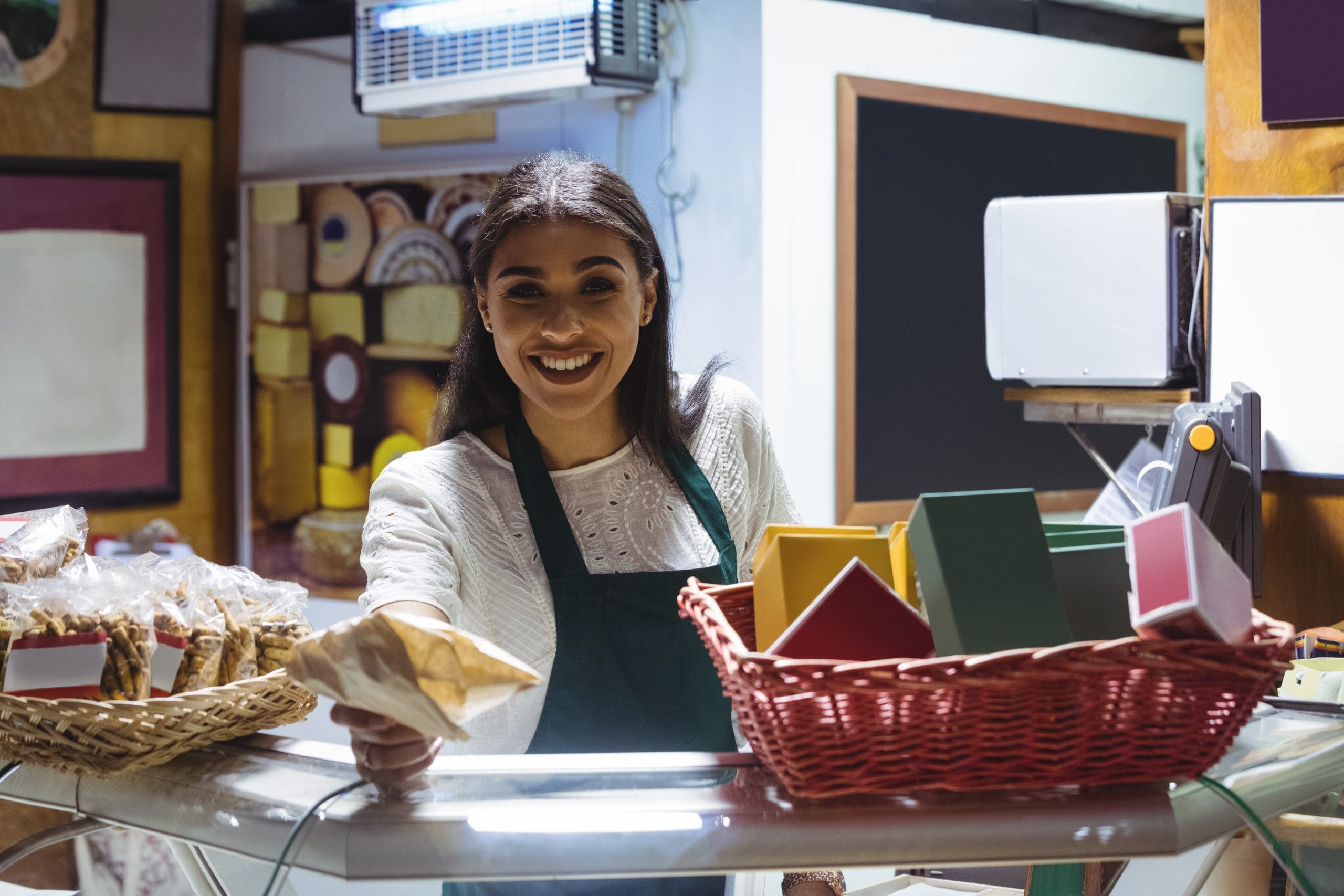 Shoppings no Alto Tietê oferecem 24 oportunidades de emprego
