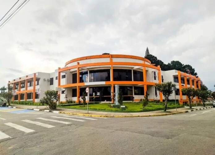 Prefeitura de Ferraz de Vasconcelos é invadida e tem objetos furtados durante a madrugada