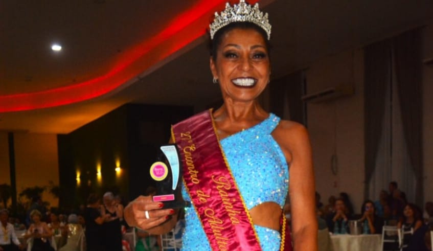 Cabeleireira de Mogi é eleita rainha do 27º Encontro de Adultos do Mercosul e América Latina