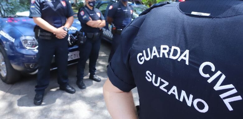 GCM descobre desmanche clandestino de veículos roubados em Suzano