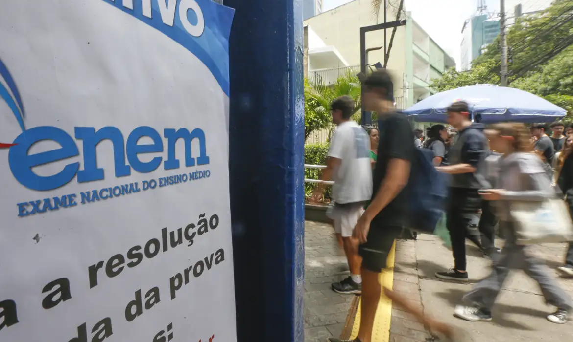 Prazo para pedir isenção da inscrição do Enem é ampliado para 2 de maio