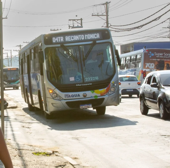Itaquá libera embarque fora do ponto de ônibus para públicos com prioridade