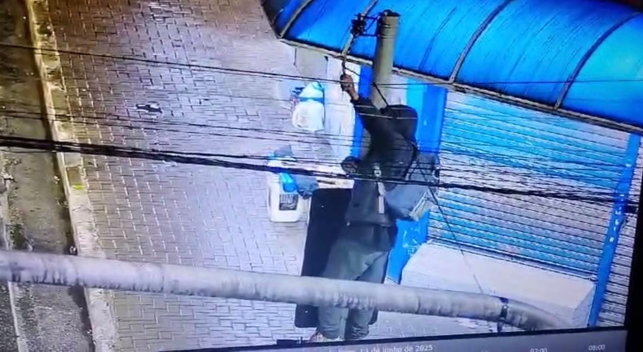Homem é preso pela GCM após furtar fios de semáforo em Ferraz de Vasconcelos