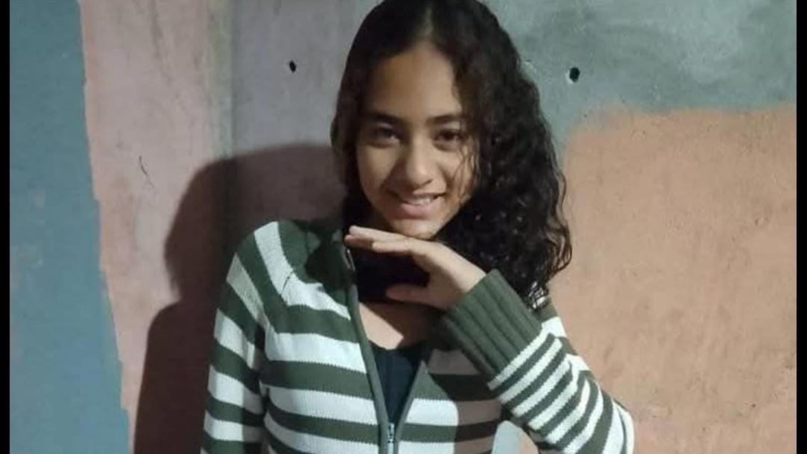 Família pede ajuda para encontrar jovem que desapareceu após sair para comprar bolacha em Jundiapeba