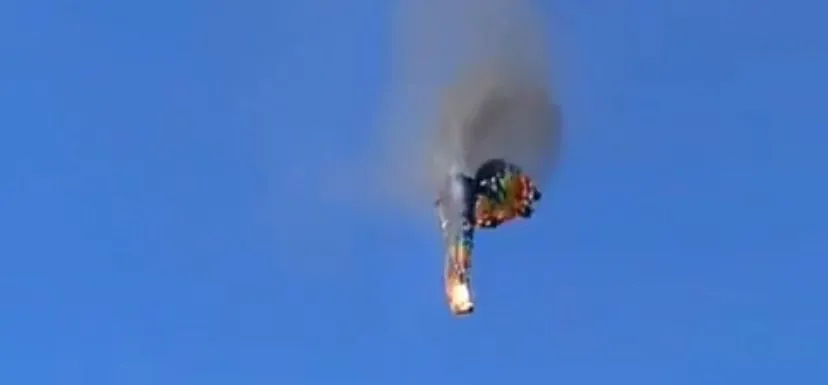 Balão pega fogo durante passeio, despenca do céu e deixa mortos em SC