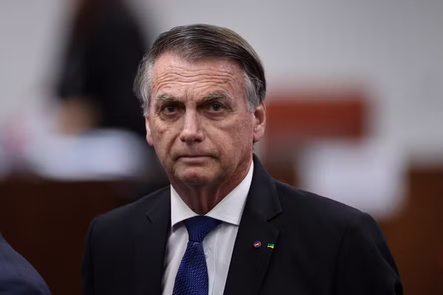 STF publica ata de julgamento e Bolsonaro pode ser preso até o fim de novembro; entenda