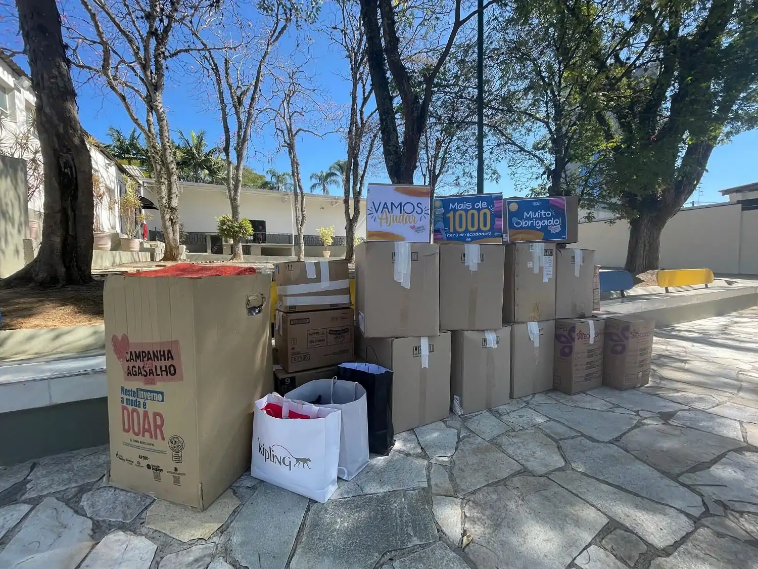 Campanha do agasalho do Clube de Campo de Mogi doa mais de mil itens ao Fundo Social