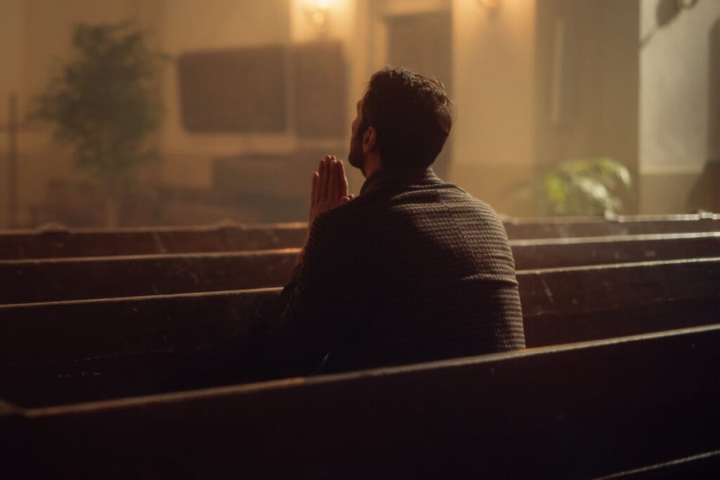 3 orações poderosas para enfrentar momentos difíceis