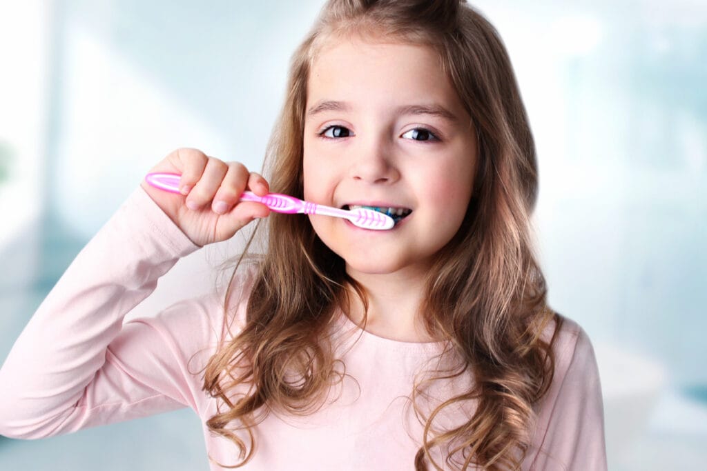 Veja os sintomas e os cuidados com a doença mão-pé-boca