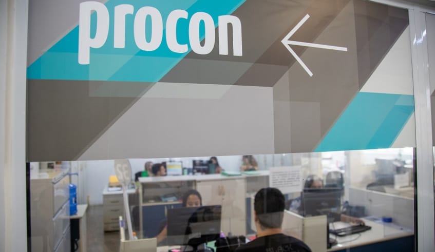 Procon Mogi aplica multas de R$ 13,9 mi em dois bancos por irregularidades