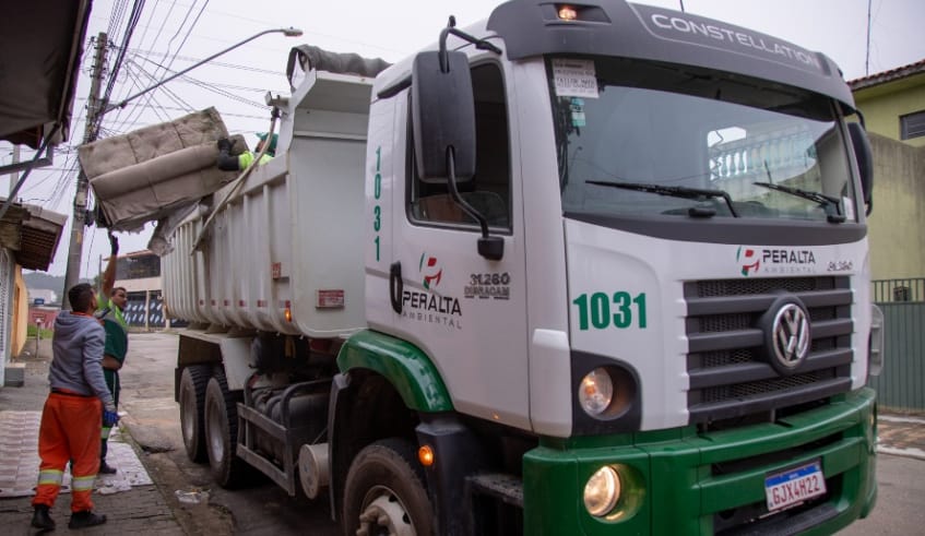 Conjuntos Nova Bertioga, Álvaro Bovolenta e Vila Rei recebem a Operação Cata-Tranqueira