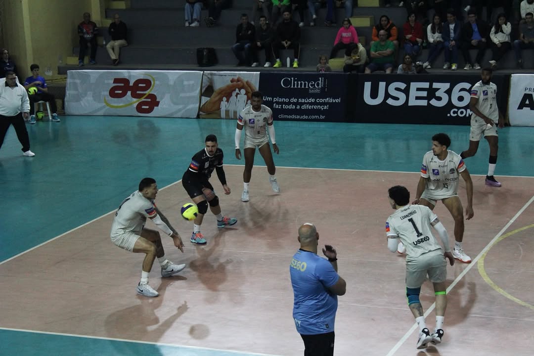 Mogi Vôlei enfrenta Praia Grande em casa; veja como trocar ingressos