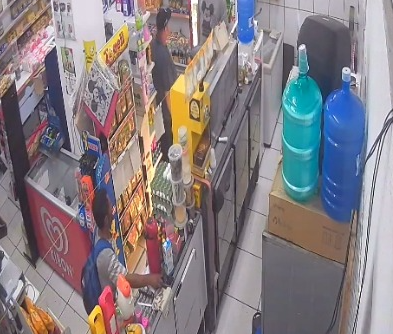 Câmeras flagram furto de celular em mercado de Guararema; suspeito foi preso