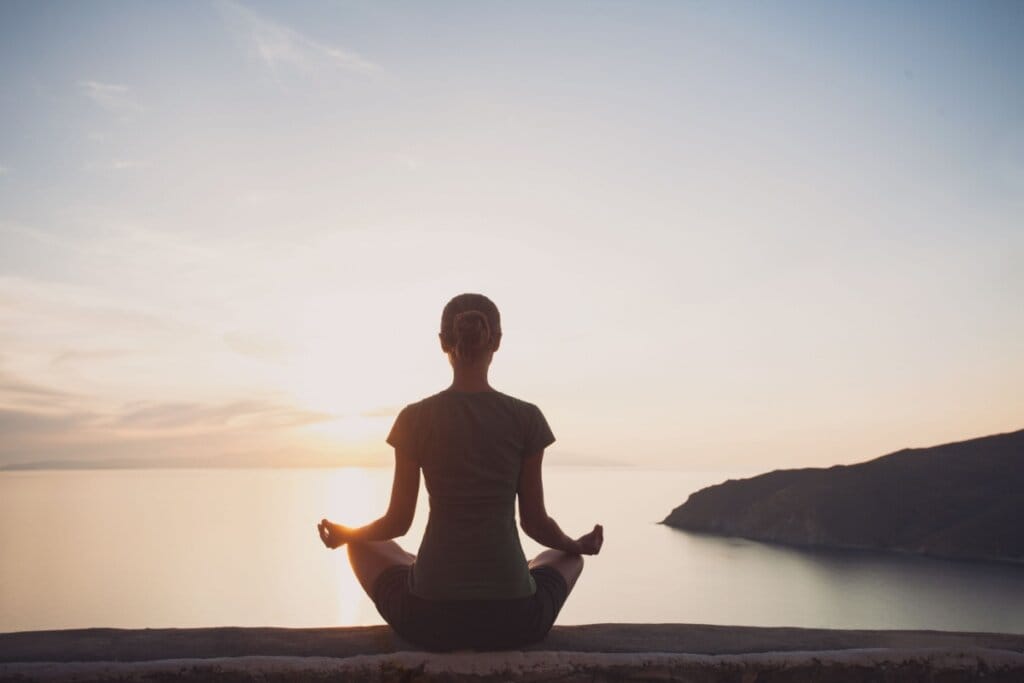 Veja os benefícios do banho de mar para a saúde mental
