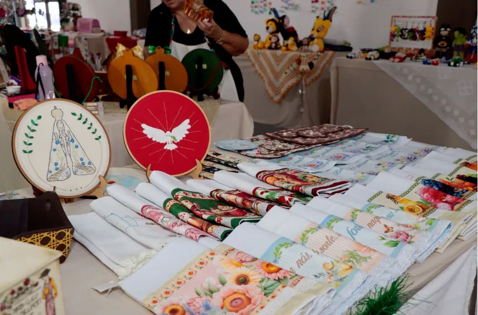 Sexta edição do 'Mega Natal Artesanal' começa nesta segunda-feira (8) em Suzano