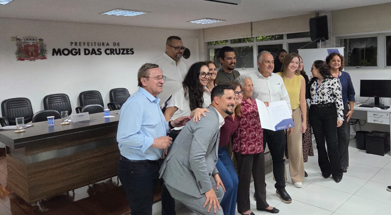 Mogi das Cruzes entrega 63 títulos de regularização fundiária: 'traz cidadania', diz secretário