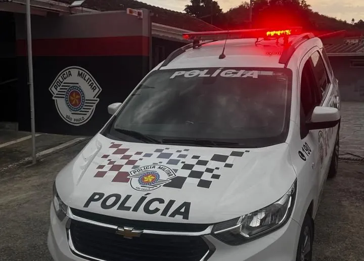 Homem é preso por tentativa de feminicídio após síndico denunciar agressões, em Guararema