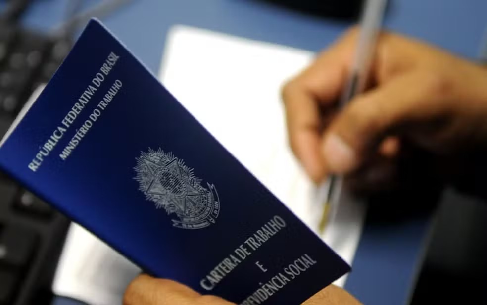 Prefeitura de Arujá divulga 39 vagas de emprego; veja como se candidatar