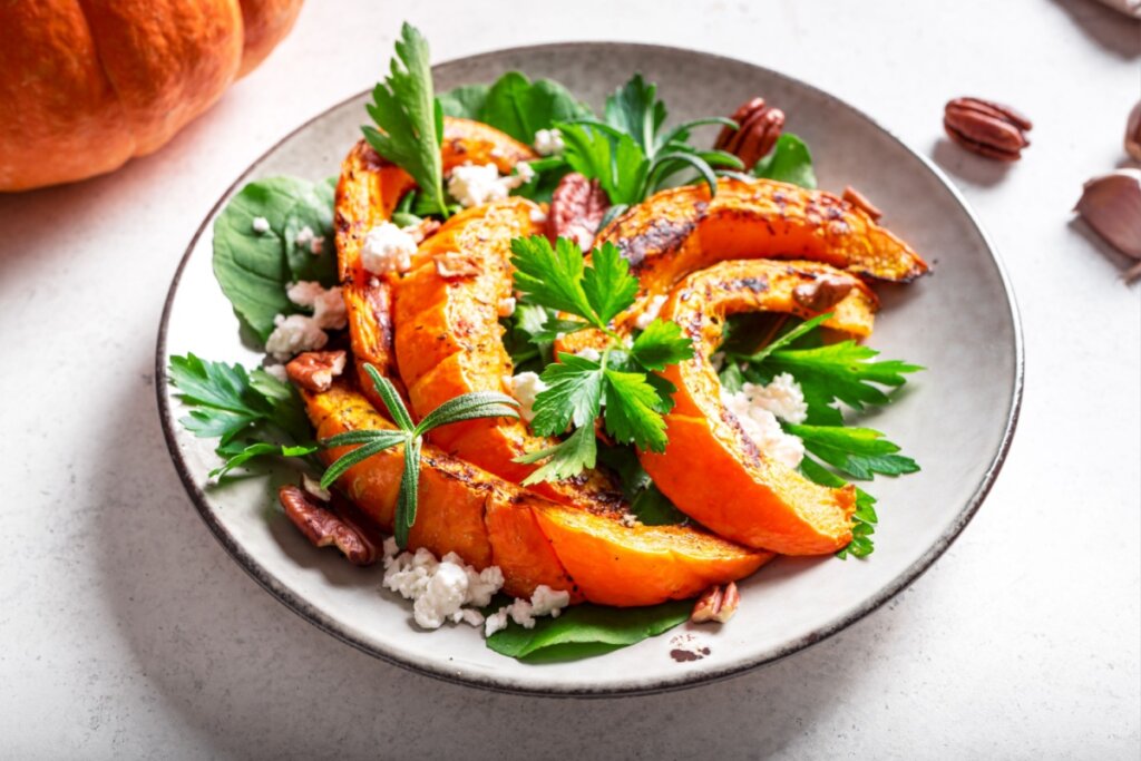 Almoço saudável: 5 receitas para ajudar a combater a retenção de líquido