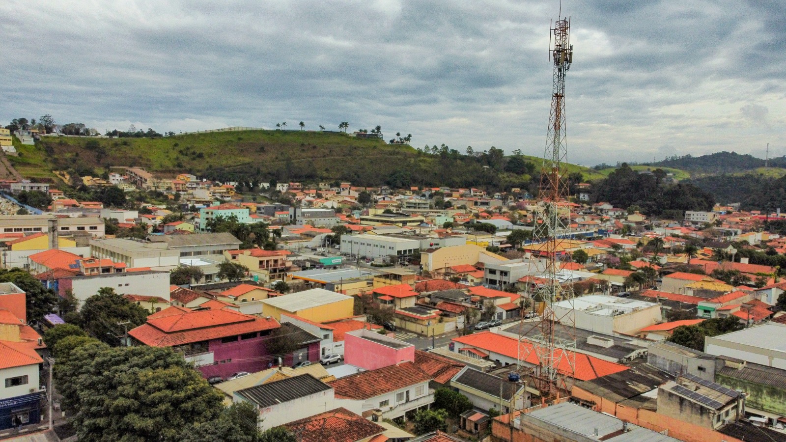 Ministério Público instaura procedimento para apurar falta de água em Guararema