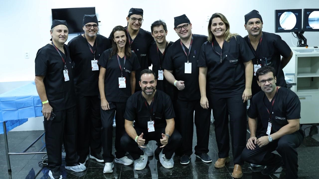 Ortopedista do Imot é instrutor de curso sobre cirurgia menos invasiva em São Paulo