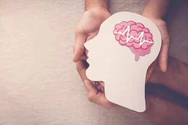 Longas jornadas afetam saúde mental dos trabalhadores, alerta especialista
