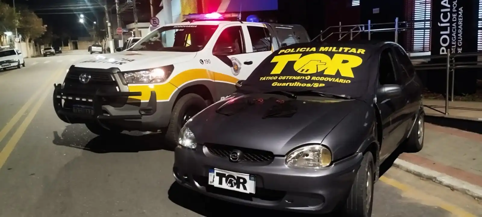 Após perseguição, polícia prende dois e resgata homem mantido refém em Guararema