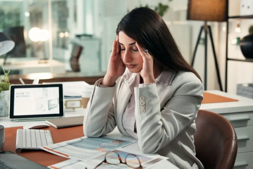 Saúde mental e finanças: como as emoções impactam sua vida profissional e financeira