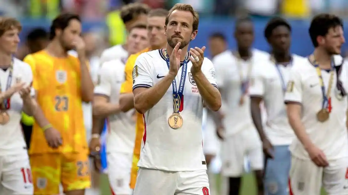 Inglaterra vence França por 6 a 4 e conquista o 3º lugar da Copa do Mundo