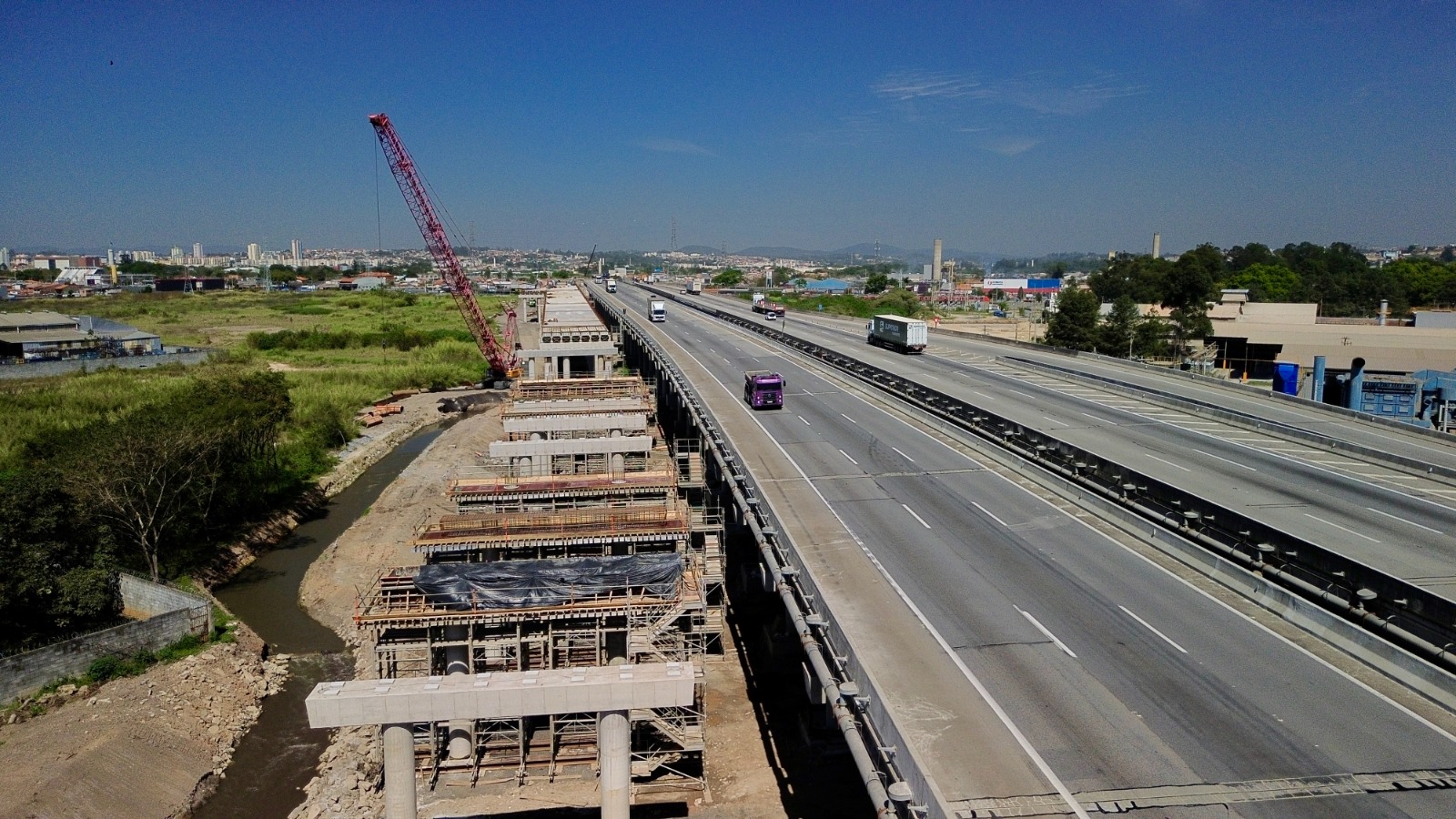 Concessionária anuncia abertura de vagas de emprego para obras no Complexo Viário do Alto Tietê