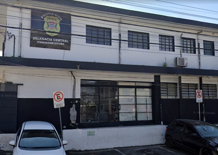 Homem é preso após brigar e agredir companheira dentro de ônibus em Itaquaquecetuba